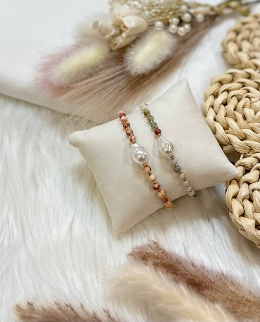 Center pearl beaded bracelet (Set)