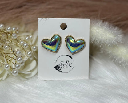 Metallic chunky heart stud earrings