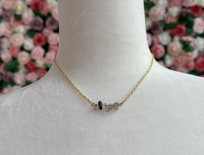 Simple 5 crystal necklace